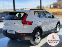 VOLVO – XC40 – Momentum 2.0D 150CV completo