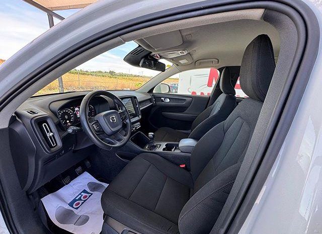 VOLVO – XC40 – Momentum 2.0D 150CV completo