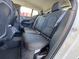 VOLVO – XC40 – Momentum 2.0D 150CV completo