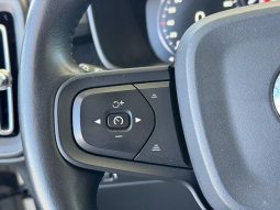 VOLVO – XC40 – Momentum 2.0D 150CV completo