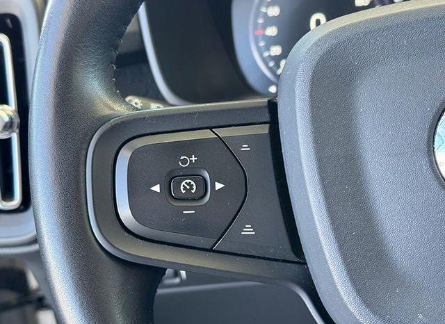 VOLVO – XC40 – Momentum 2.0D 150CV completo