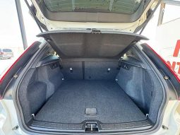 VOLVO – XC40 – Momentum 2.0D 150CV completo