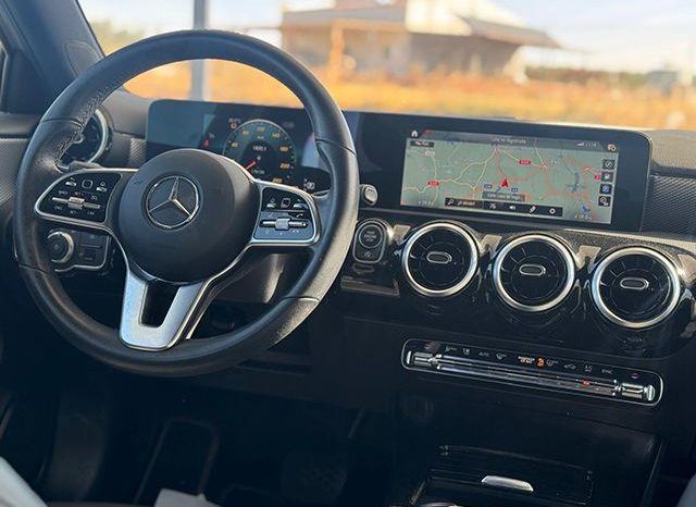 MERCEDES – Clase A – A 200d 150cv completo