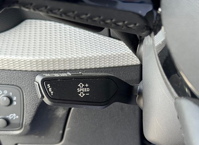 Audi Q2 1.6 TDI 115 cv completo