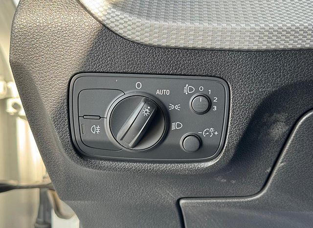 Audi Q2 1.6 TDI 115 cv completo