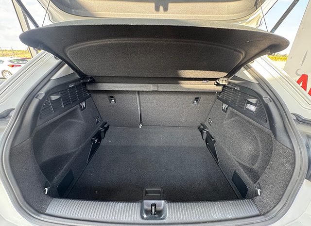 Audi Q2 1.6 TDI 115 cv completo